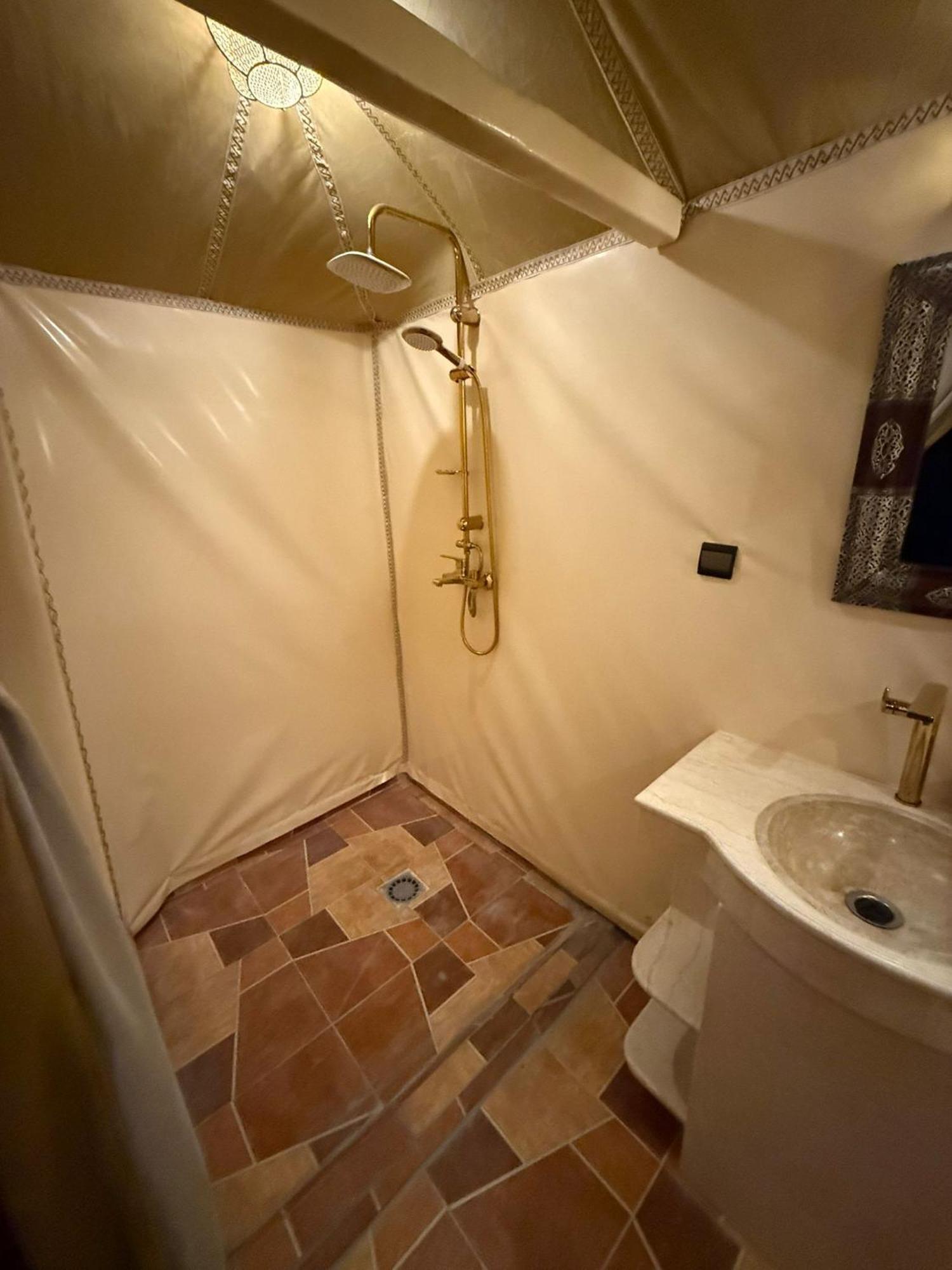 Hotel Nomad Luxury Camp Merzouga Habitación foto